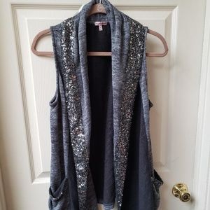 Juicy Couture gray sequined kimono vest with pocke